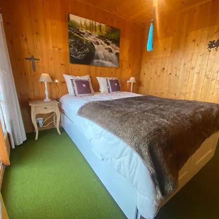 Apartmán 2 Bedroom Close To Lifts And Amenities *